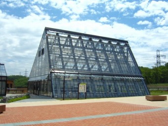明治大学黒川農場の温室