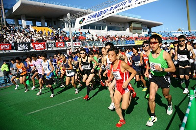 約6千人が参加した2012年大会