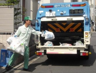 普通ごみ収集の様子