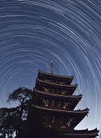 最優秀賞「香林寺と星の軌跡」