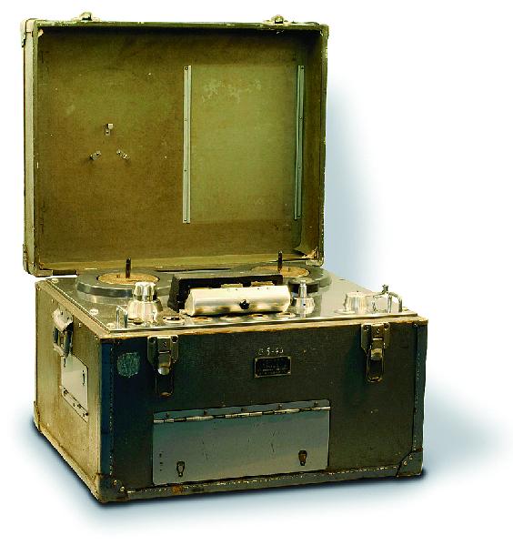 テープレコーダーMT-1D型メカ部分