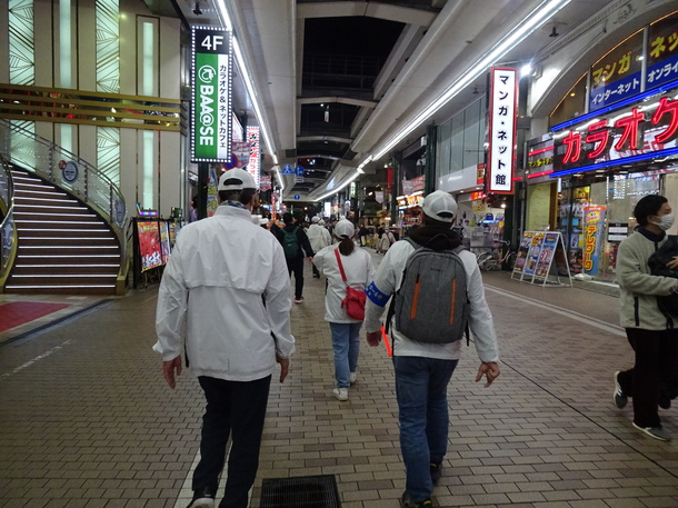 繁華街の見回り