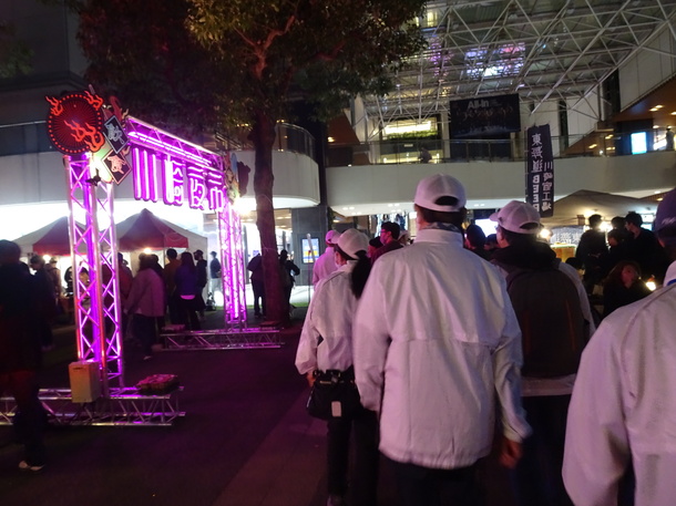 川崎夜市の見回り