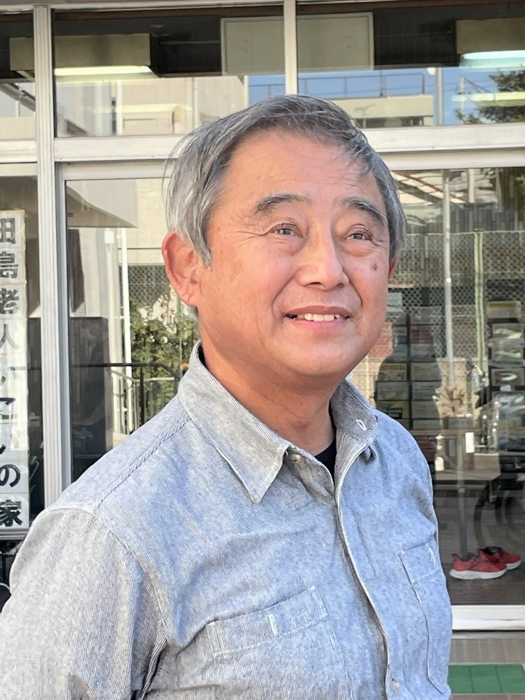 講師の牧岡英夫氏写真