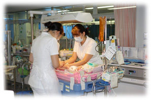 病棟での看護の様子