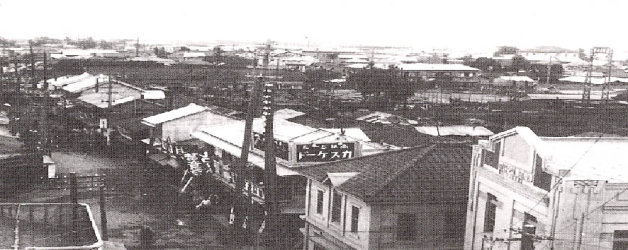 大正時代中期の川崎駅前の繁華街の写真