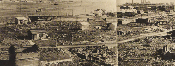川崎空襲で焼かれた川崎駅前あたりの写真