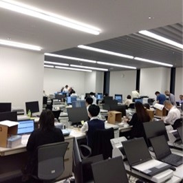 ワークステーションでの作業の様子