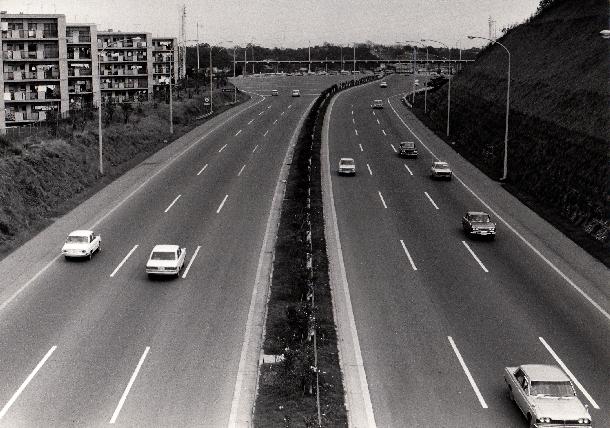 東名道路