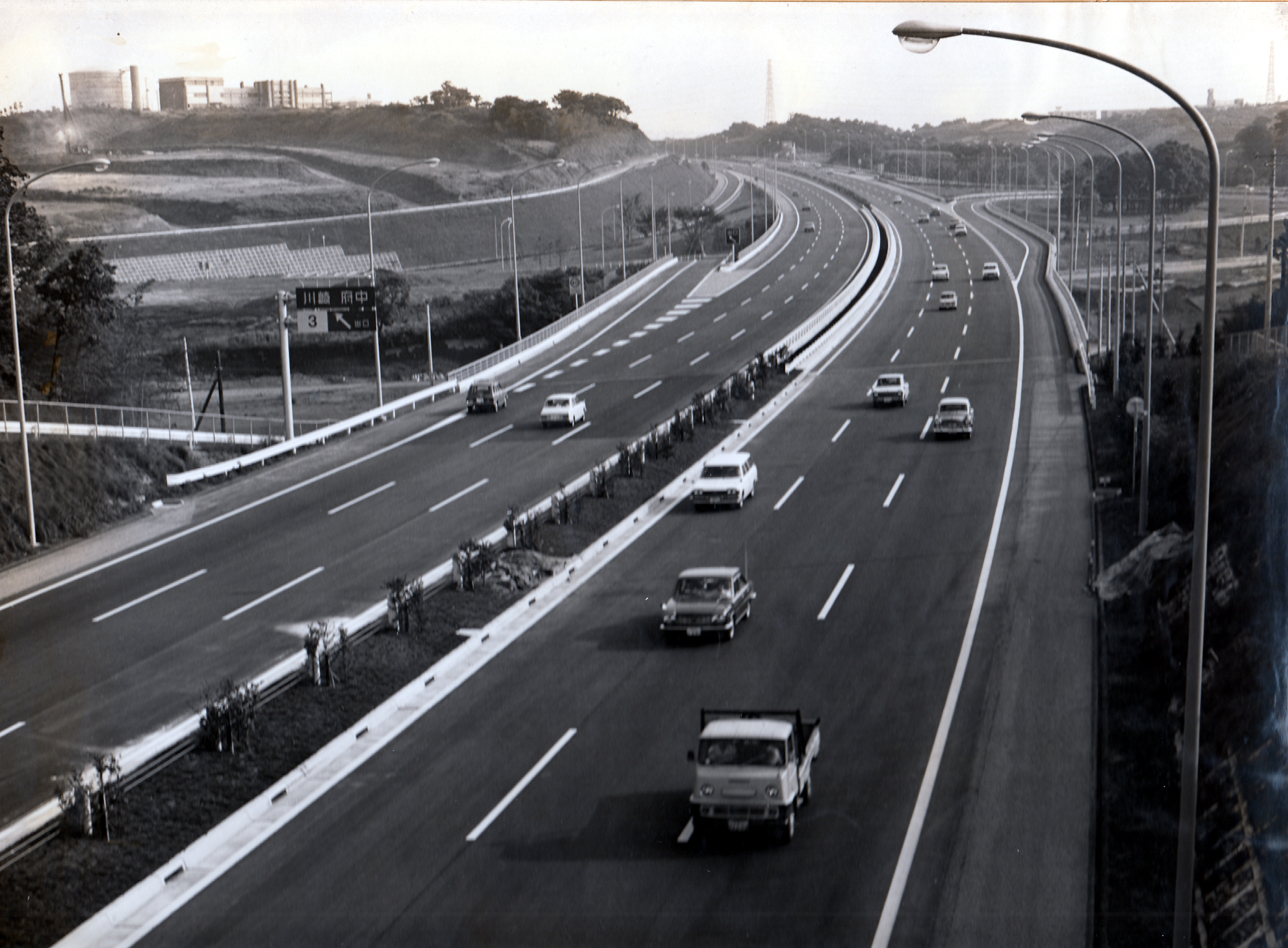 東名高速道路