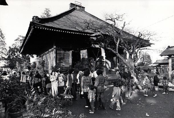 影向寺の縁日(2)