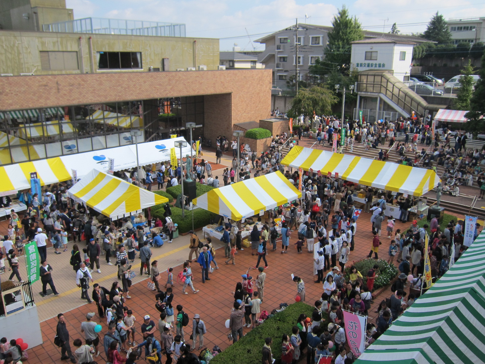 第34回宮前区民祭の様子