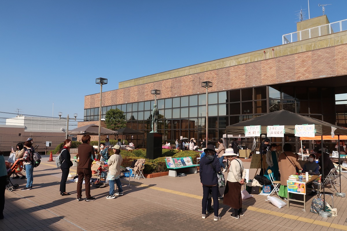 3月14日ひろばマルシェの様子1