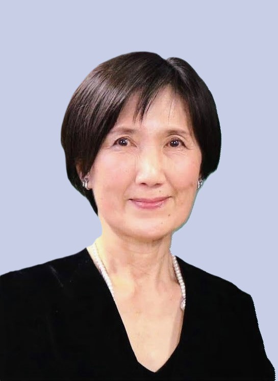 飯田　典子（いいだ　のりこ） 