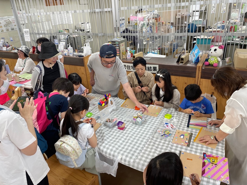 つながるサンデー開催の様子　ワークショップ