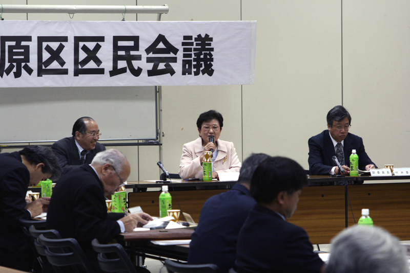 写真：第4回会議の様子