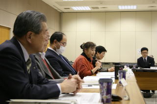 会議の様子(平成24年1月18日撮影)