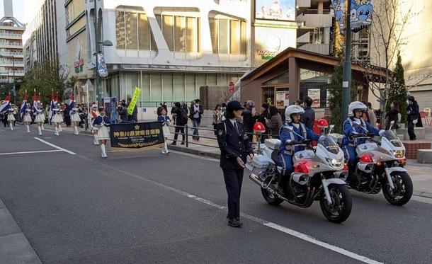 年末の交通事故防止運動の様子