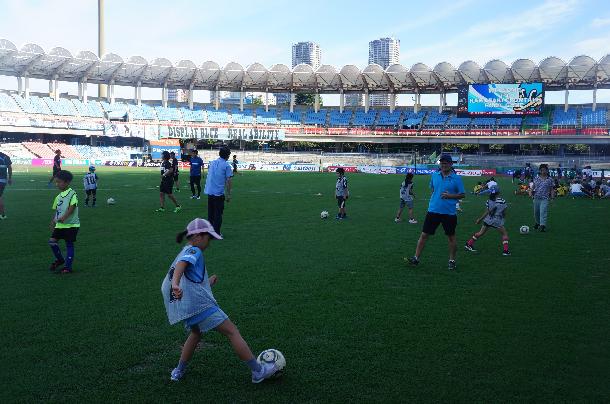 川崎フロンターレサッカー教室を開催します 宮前ぽーたろう 川崎市宮前区