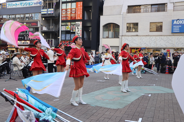 カラーガードによる演舞