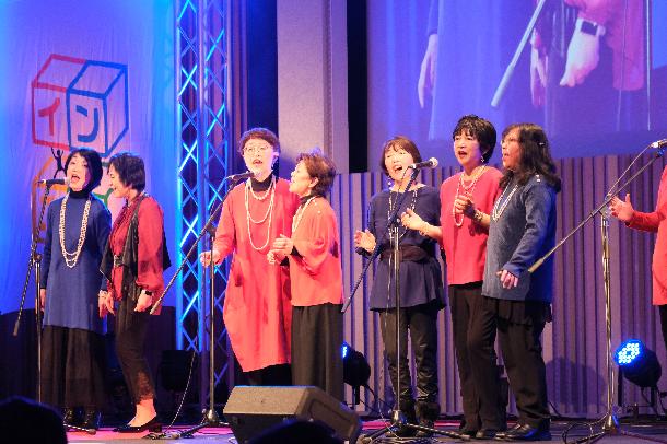 イーモンズステージ写真