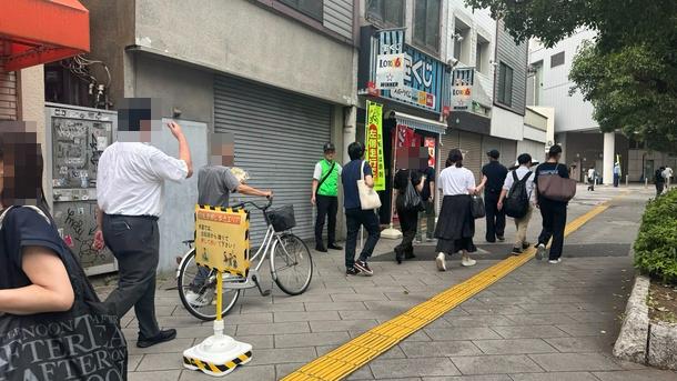 押し歩きを周知するため、設置物で呼びかけました。