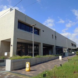 幸市民館外観