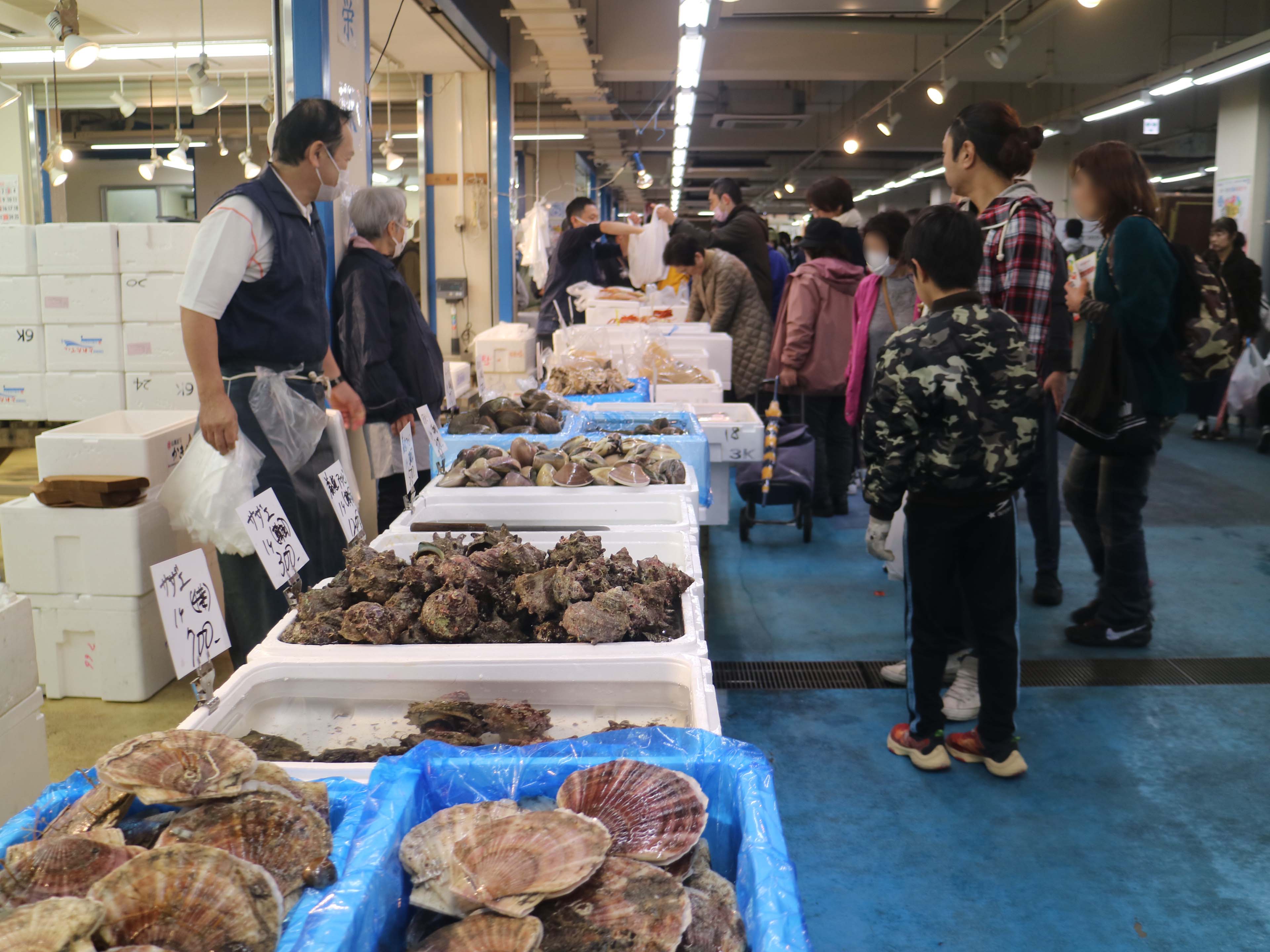 南部市場内の様子