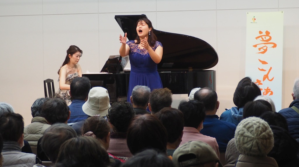 ソプラノ・ピアノの演奏