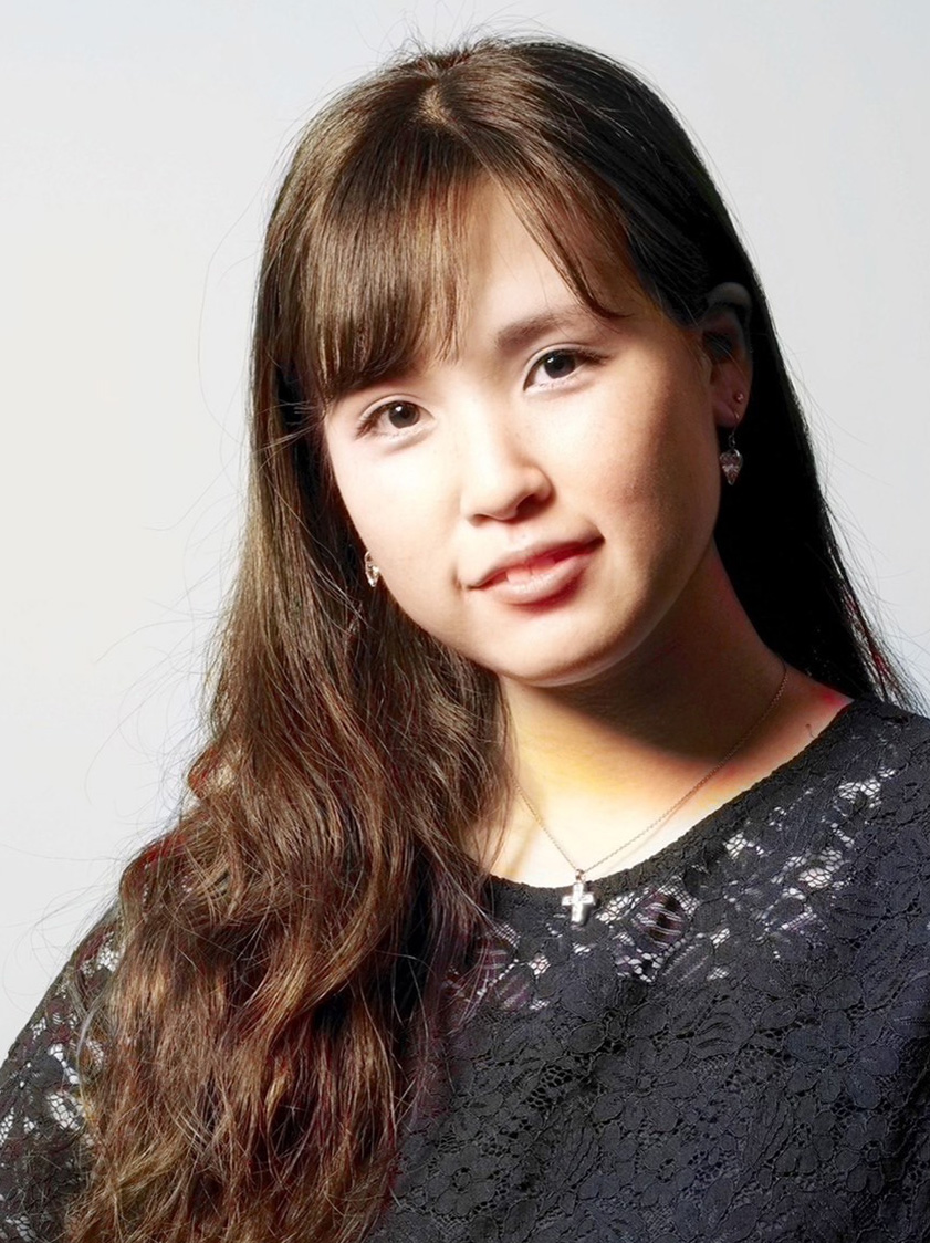 出演者画像(ピアノ・伊東茉帆)