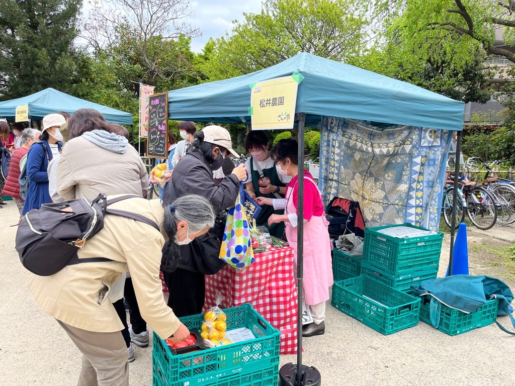 さんの市　会場風景