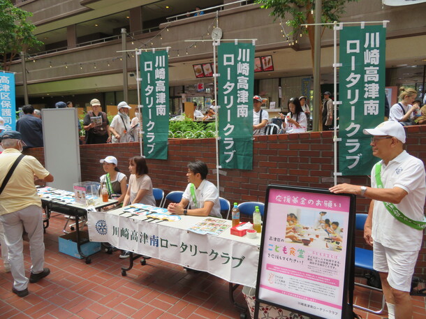 祭りの風景