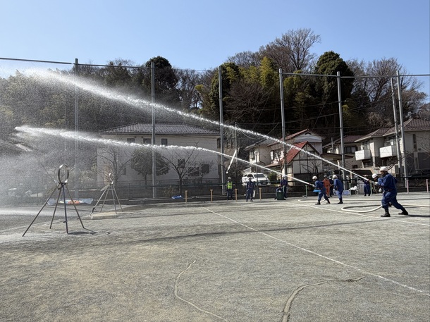 消防団の一斉放水