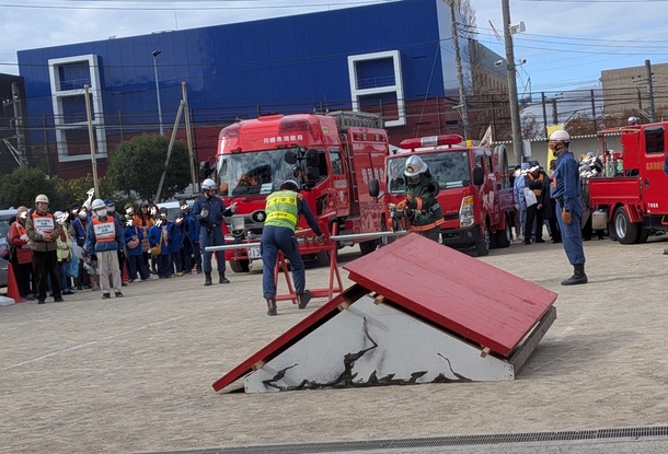 消防団による救出・救助訓練