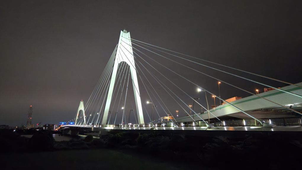 大師橋ライトアップ時写真