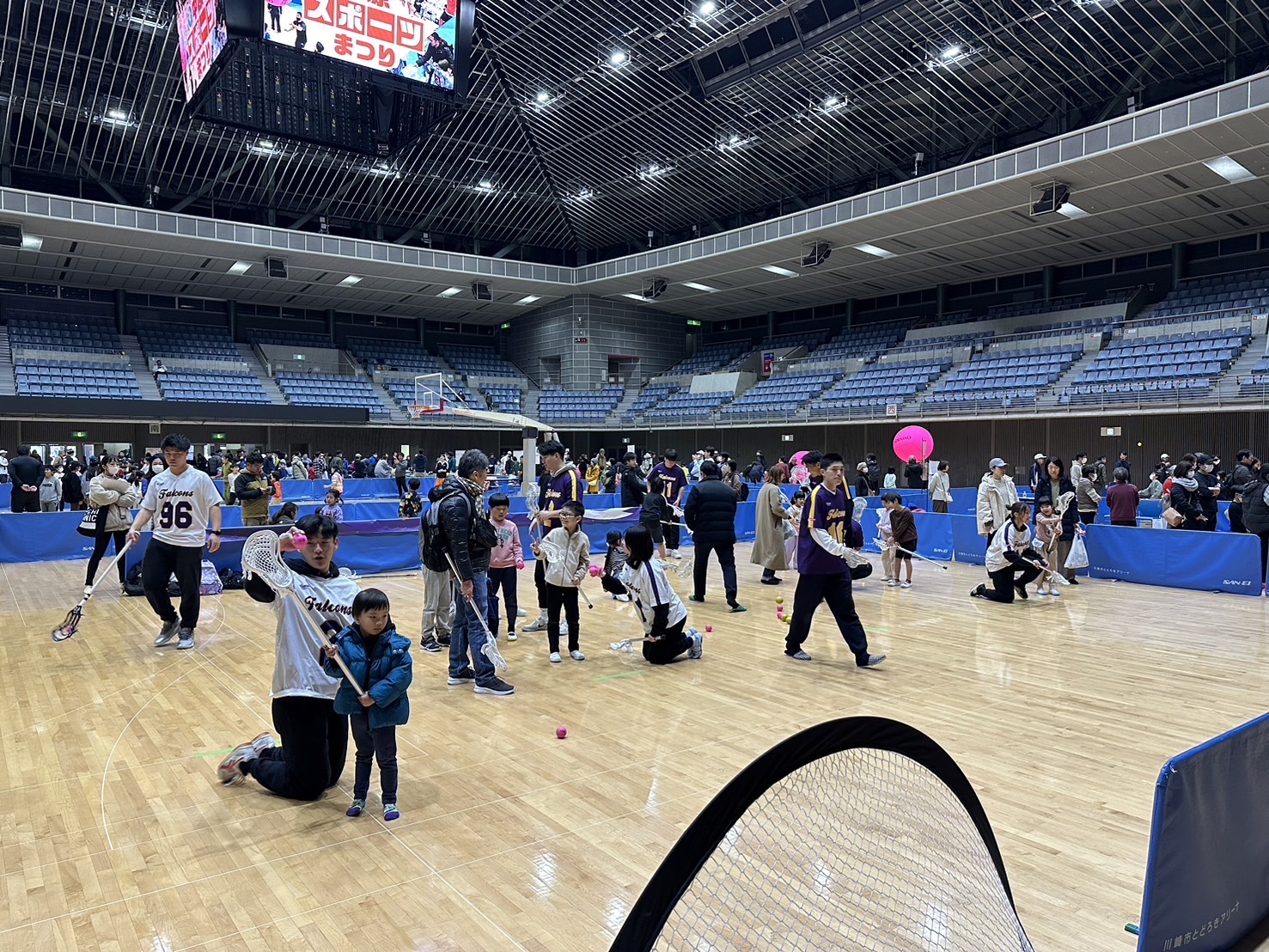 ラクロス体験の様子