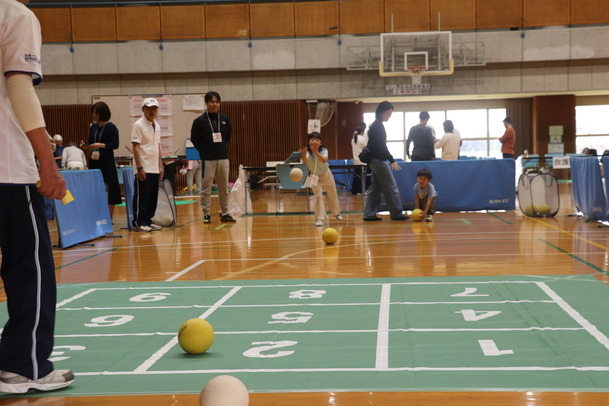 スリーアイズの様子